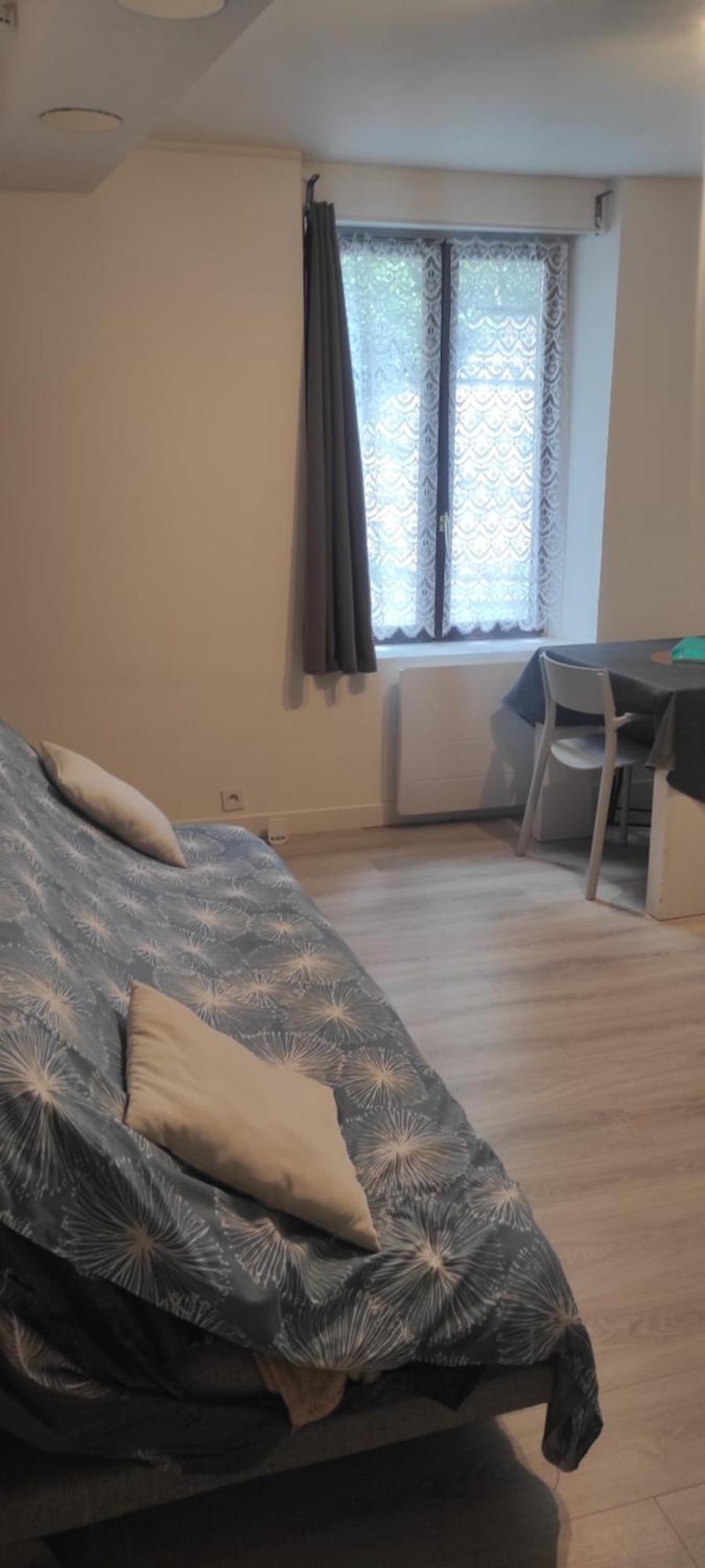 Superbe Appartement En Plein Centre Ville Viarmes Ngoại thất bức ảnh